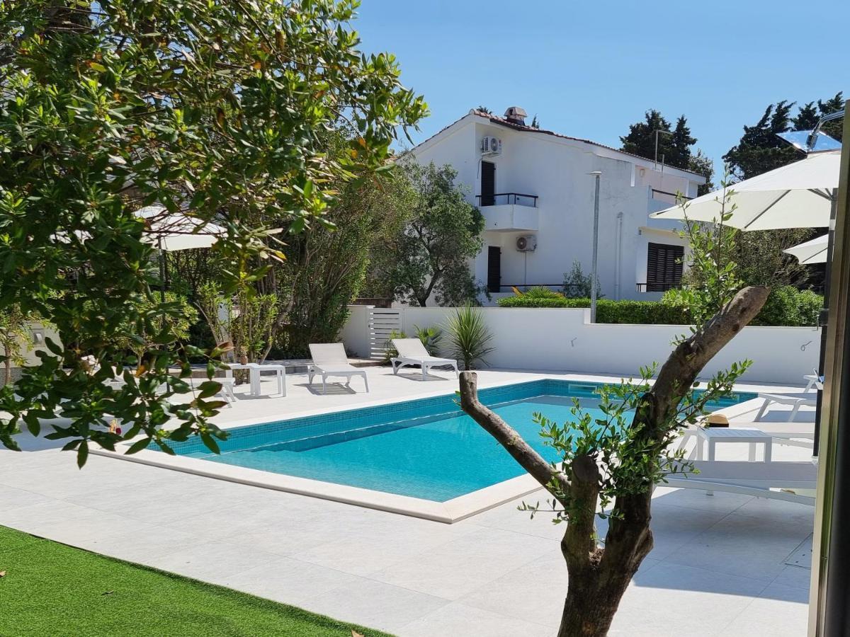 Villa Flamingo Deluxe Novalja Exterior photo